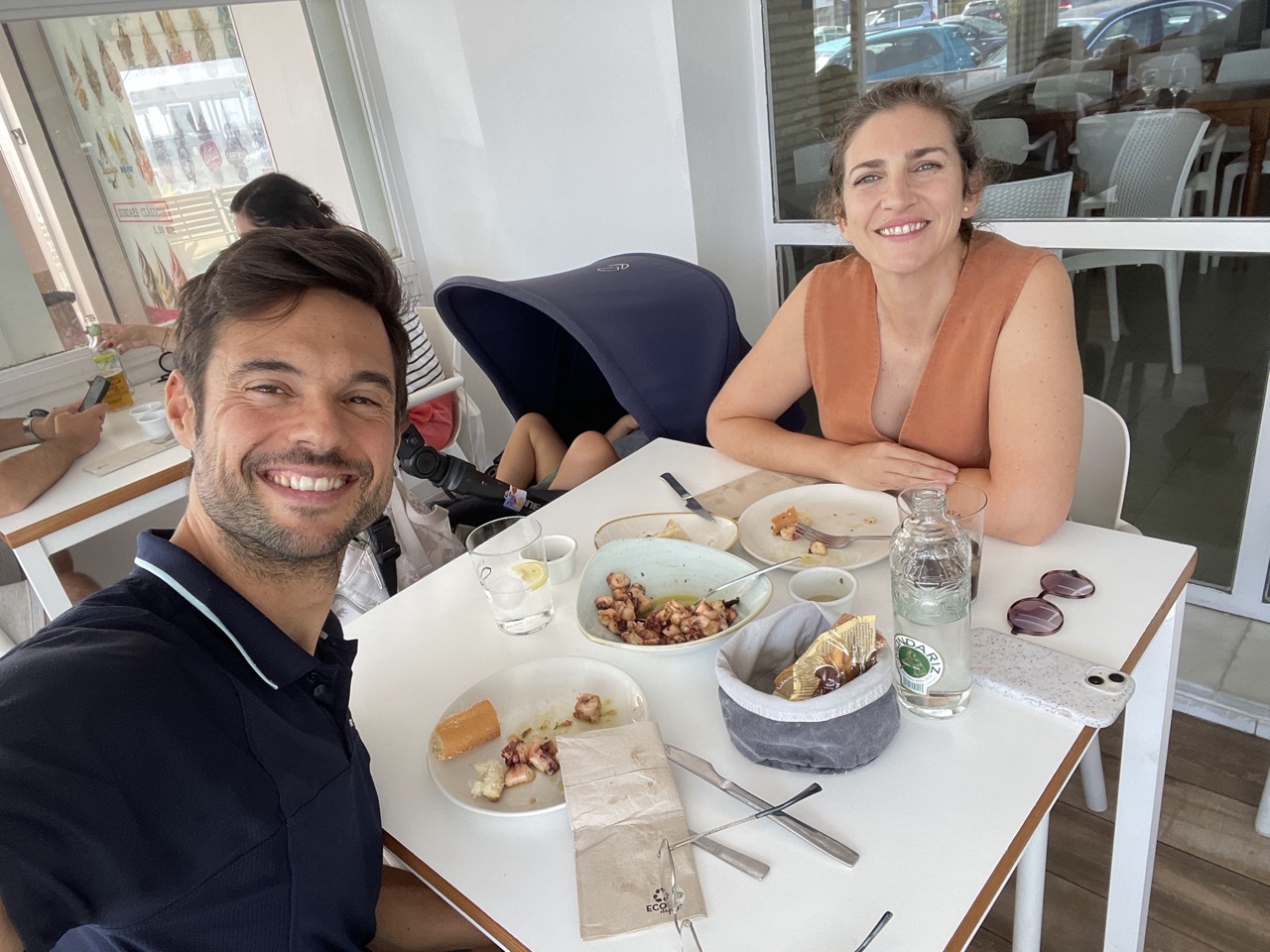 Ignacio y Maricar con sus hijos