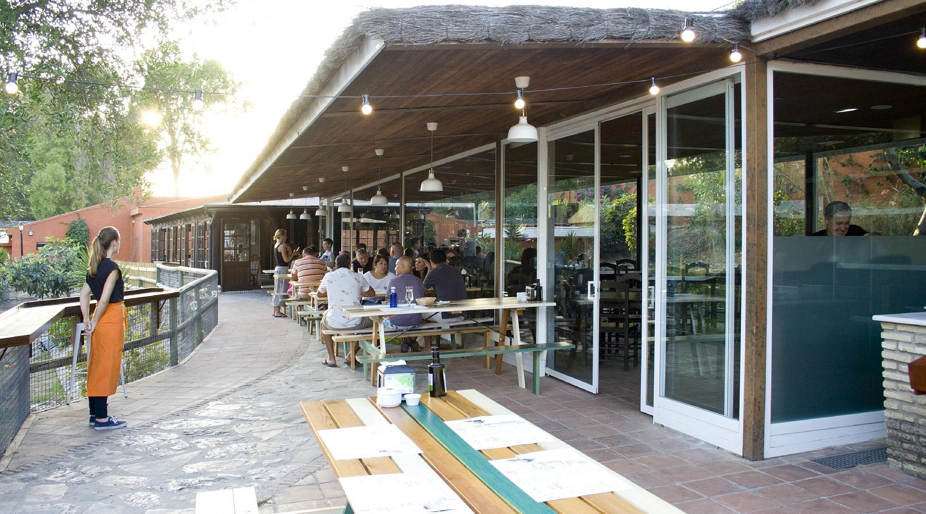 The Cabin Beer Garden · restaurante kids-friendly en El Puerto de Santa María